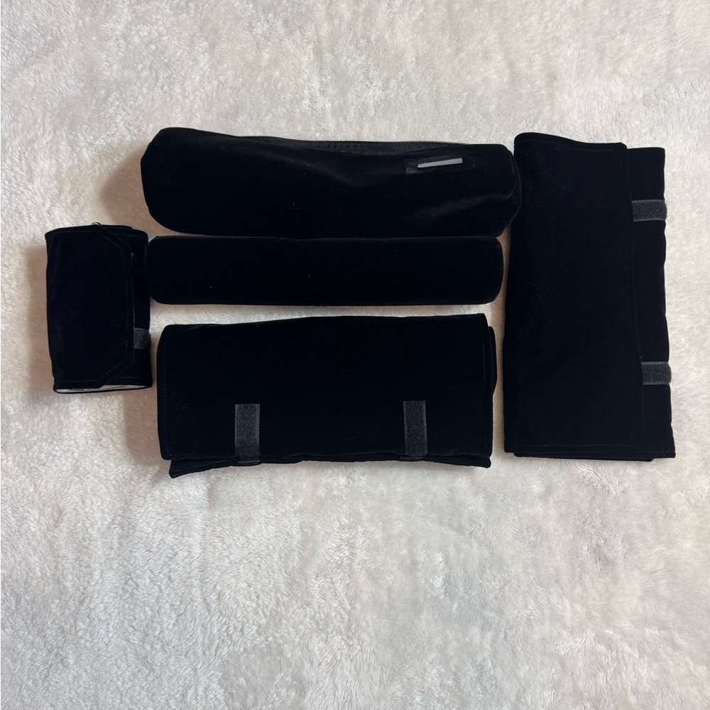 Velvet Travel Jewelry Organizer for Jewelry Elastic Band/Anti Winding 4 pc set